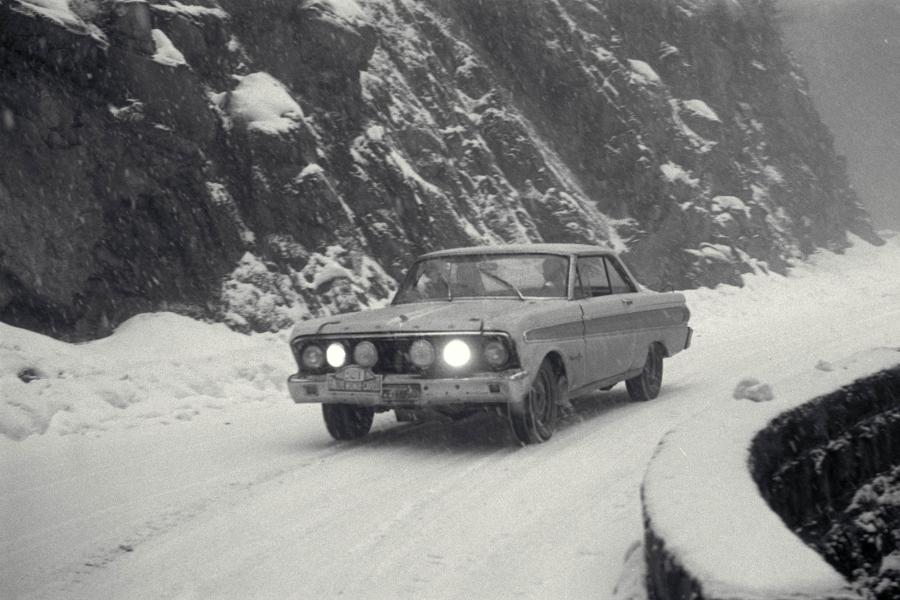  Ford Falcon 1964 года  (фото 1 из 24)